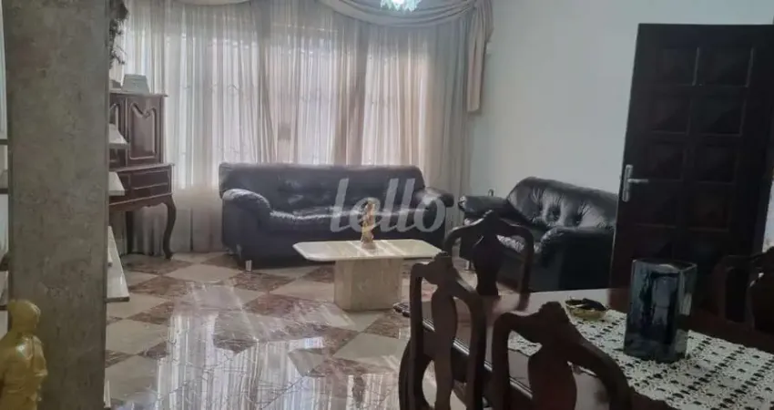 Casa com 3 quartos à venda na Rua Murici, 285, Vila Helena, Santo André