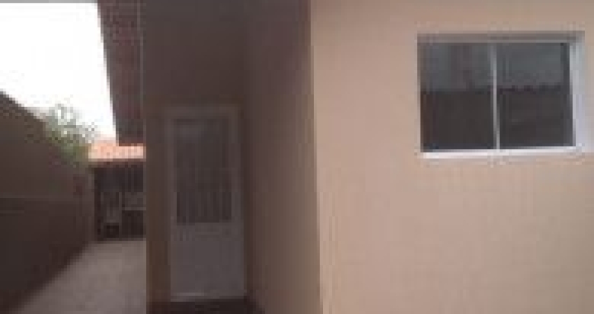 Casa Nova no bairro Suarão, em Itanhaém - localizado lado serra, em rua calçada.