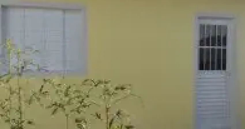 Casa no bairro Jardim Jamaica, em Itanhaém - sendo no lado praia.