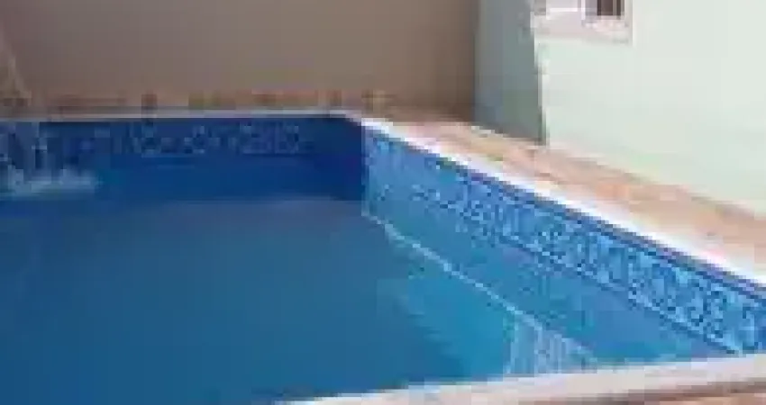 Casa no bairro Balneário Tupy, em Itanhaém - sendo lado praia, em rua calçada.