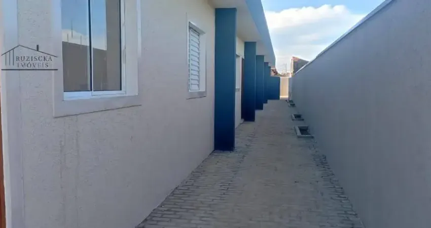 Casa à venda em condomínio no bairro Cibratel 2, em Itanhaém ** Aceita financiamento bancário!