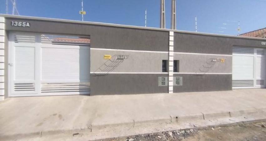 CASA A VENDA NO BALN TUPY EM ITANHAÉM- LADO PRAIA .