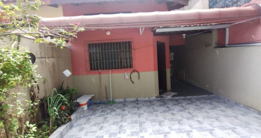 Casa á venda em Itanhaém, litoral sul de SP, 820m do mar