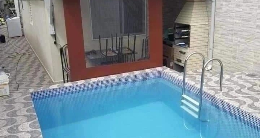 Casa á venda em Itanhaém , lado serra , 1300m da rodovia