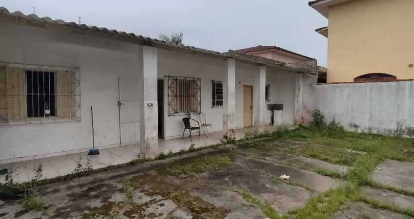 Casa a venda em Itanhaém , Jardim Mosteiro - 400m do mar