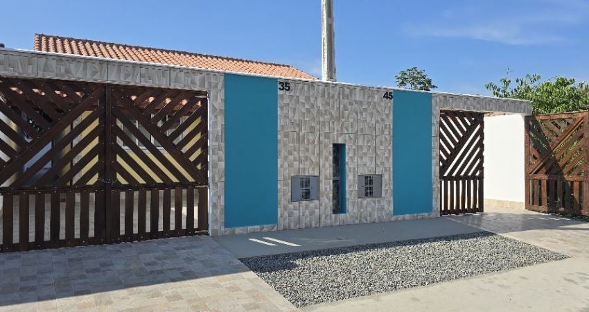 CASA NOVA COM PISCINA Á 1000M DO MAR - ITANHAÉM/JD GRANDESP.