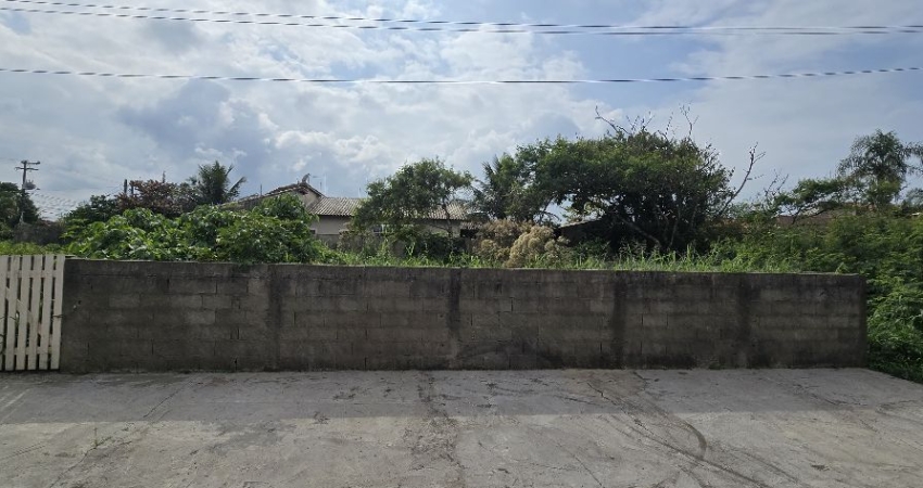 Terreno a venda em Itanhaém á 400m do mar
