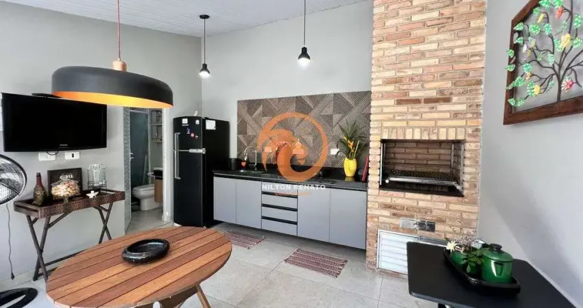 Casa residencial com quintal para locação em Santos - SP