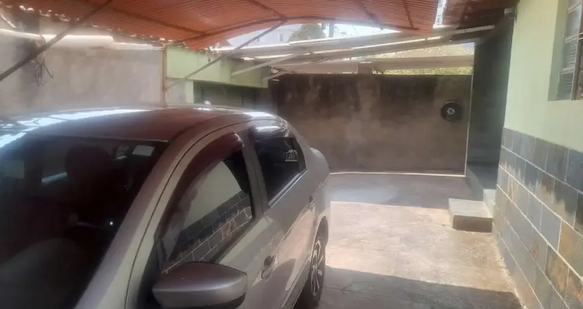 Casa com 4 quartos à venda na Esplanada, Belo Horizonte 