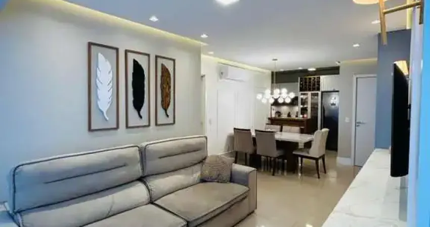 Apartamento para Venda em Criciúma, Comerciário, 3 dormitórios, 1 suíte, 2 banheiros, 2 vagas