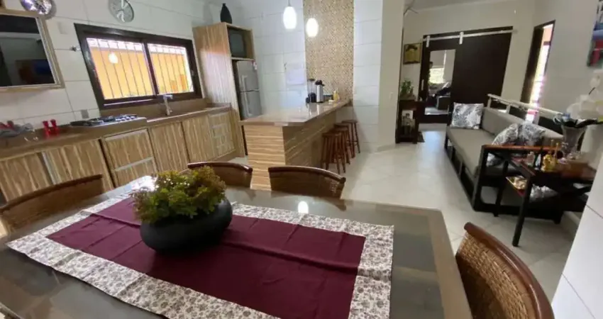 Casa para Venda em Criciúma, Jardim Angelica, 5 dormitórios, 1 suíte, 4 banheiros, 4 vagas