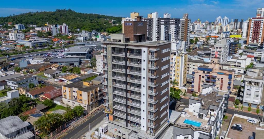 Apartamento para Venda em Criciúma, Pio Corrêa, 3 dormitórios, 3 suítes, 4 banheiros, 3 vagas