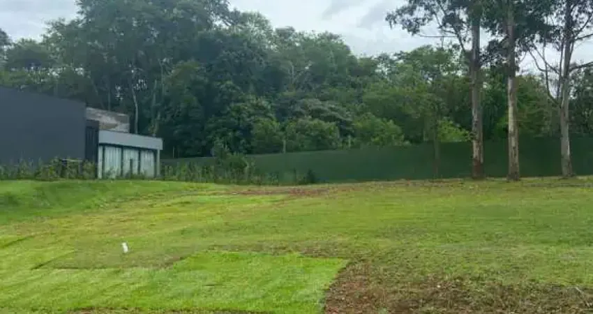 Terreno em condomínio para venda em criciúma, primeira linha