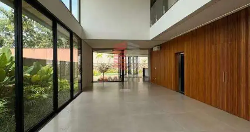 Sobrado à Venda no Condomínio Bela Vista - Jardim Olhos D'água