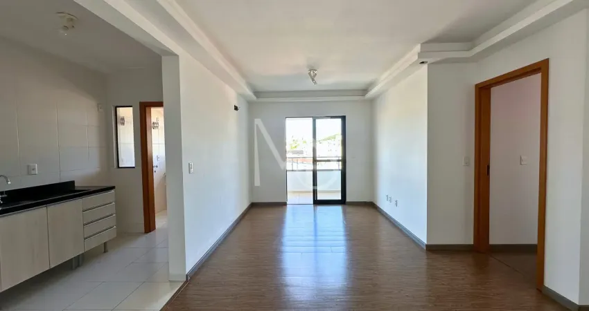 Apartamento com 1 suíte + 2 dormitórios no Bairro Saguaçú a apenas 2 minutos do Angeloni
