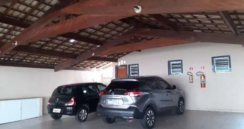 Casa com 2 suítes na Guilhermina em Praia Grande SP.