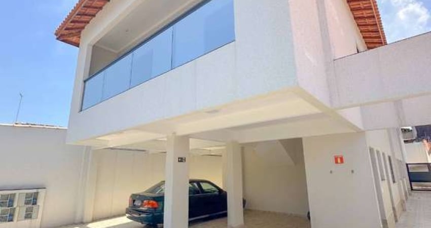 Casa em condomínio na Tupi em Praia Grande.