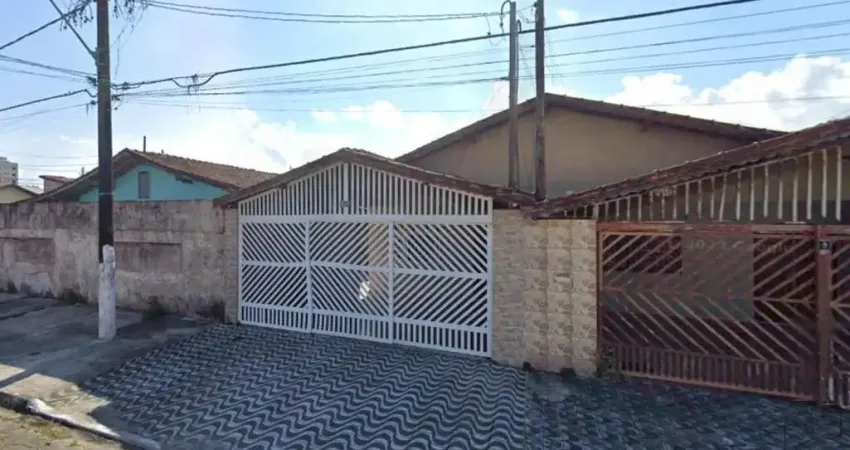 Casa com 3 quartos à venda na Rua Carmem Molon Zaccaro, 862, Balneário Maracanã, Praia Grande