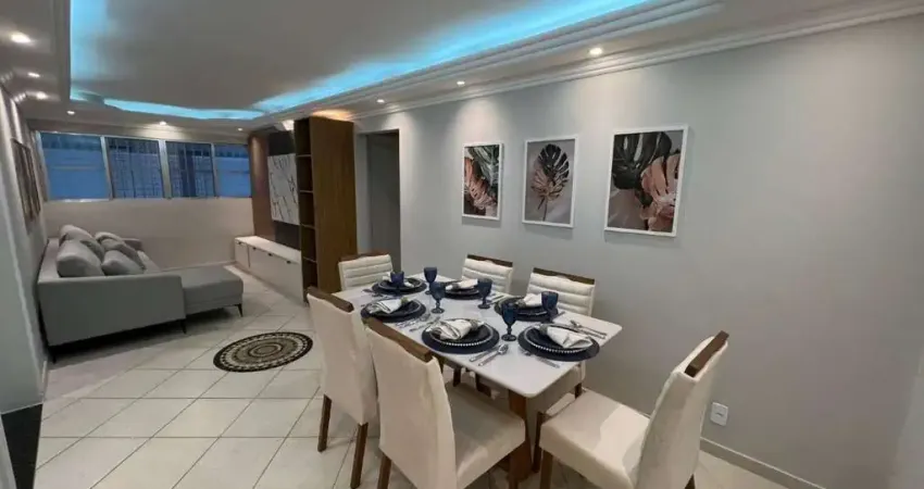 Apartamento de 2 dormitórios próximo à feirinha da guilhermina em praia grande sp