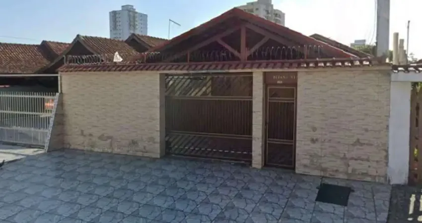 Casa em condomínio à venda na aviação, praia grande-sp: 1 quarto, 1 sala, 1 banheiro, 1 vaga de garagem e 50m²!