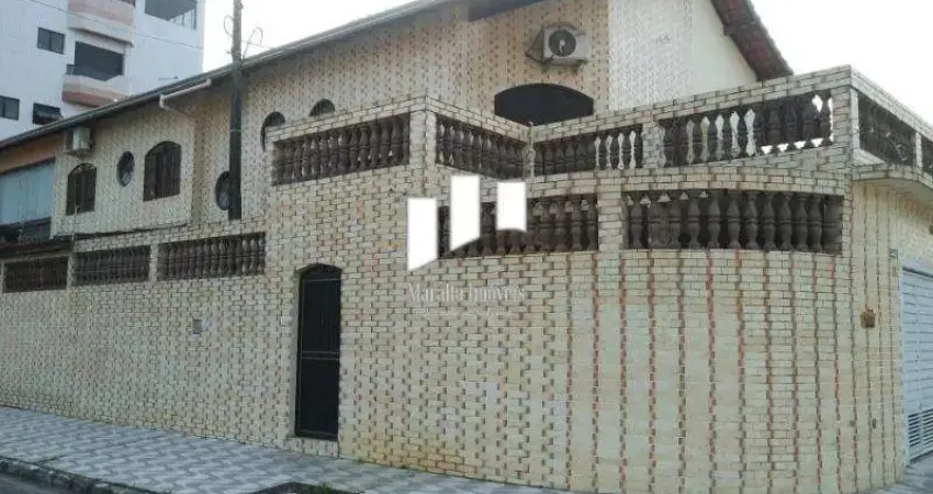 Sobrado 3 dormitórios próximo da praia com churrasqueira e terraço em praia grande sp.