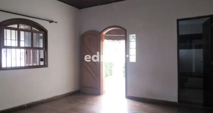 Casa com 4 quartos à venda no Santa Paula, São Caetano do Sul 