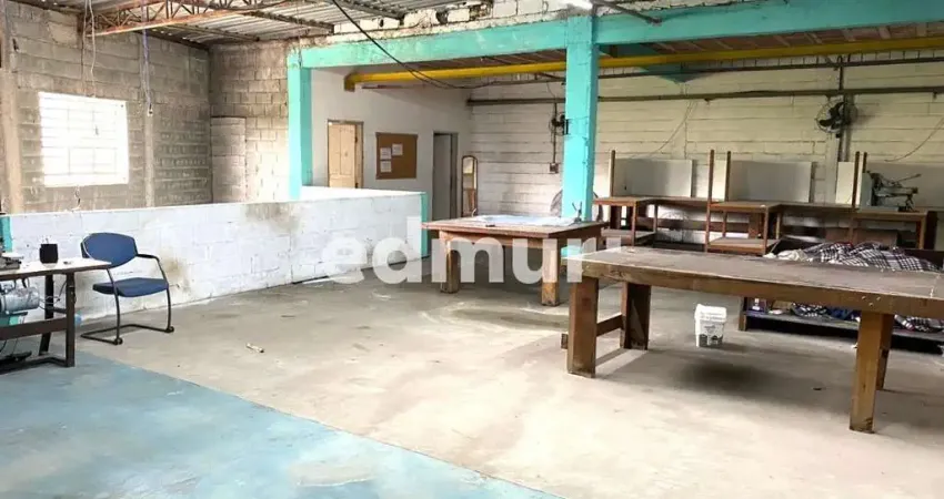Prédio com 1 sala para alugar no Parque Novo Oratório, Santo André 