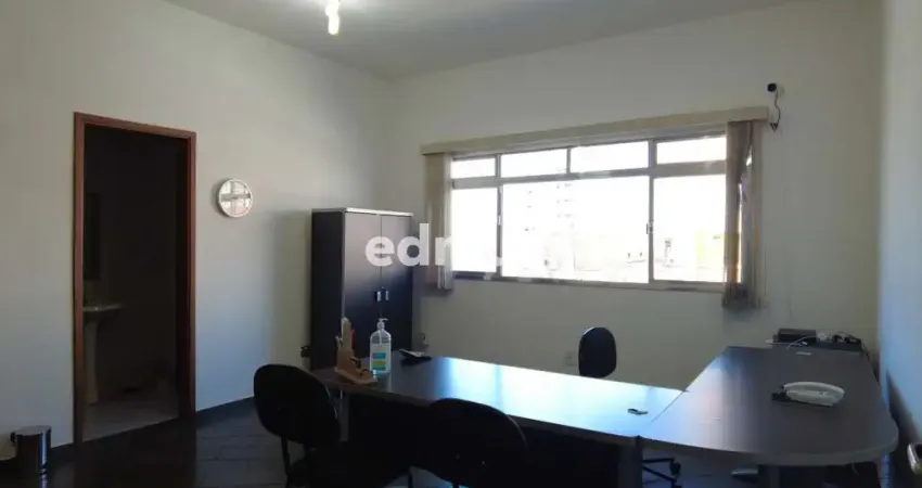 Sala comercial com 1 sala à venda na Vila Metalúrgica, Santo André 