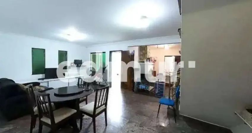 Casa com 5 quartos para alugar na Vila Curuçá, Santo André 