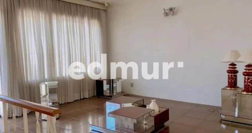 Casa com 3 quartos para alugar na Vila Bastos, Santo André 