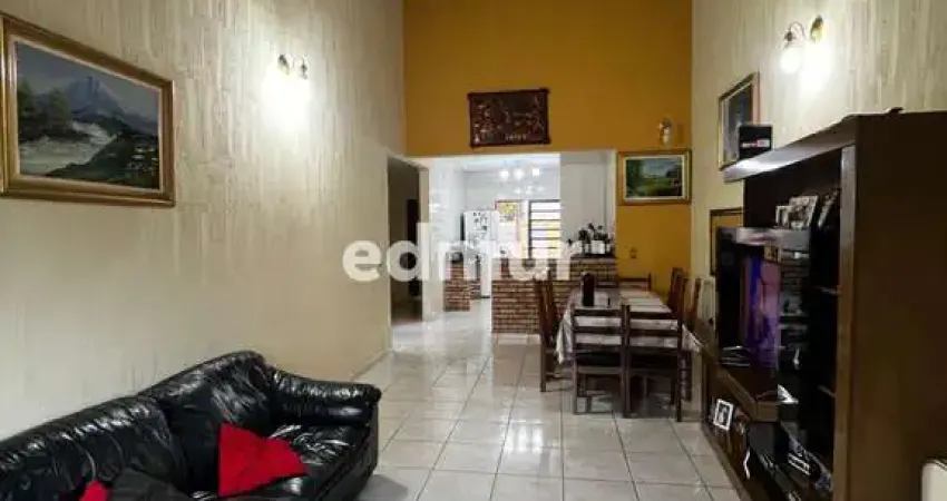 Casa com 3 quartos para alugar no Parque das Nações, Santo André 