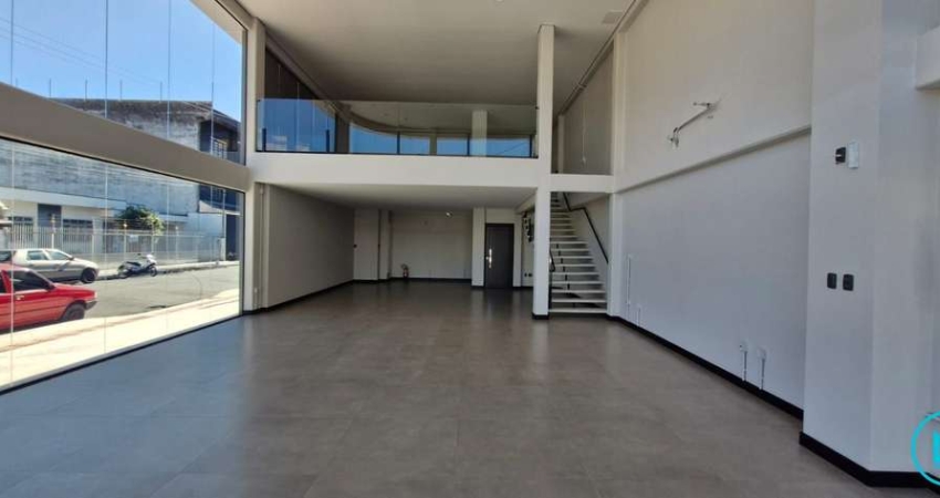 Sala Comercial de Esquina para Locação na 5ª Avenida – 188 m², Ótima Localização