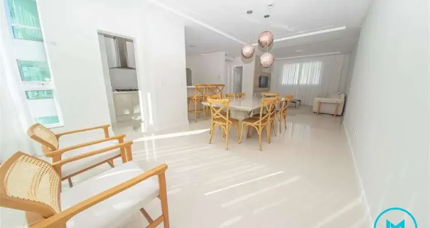 Amplo apartamento de alto padrão com 4 suítes, 4 vagas e mobiliado – conforto e