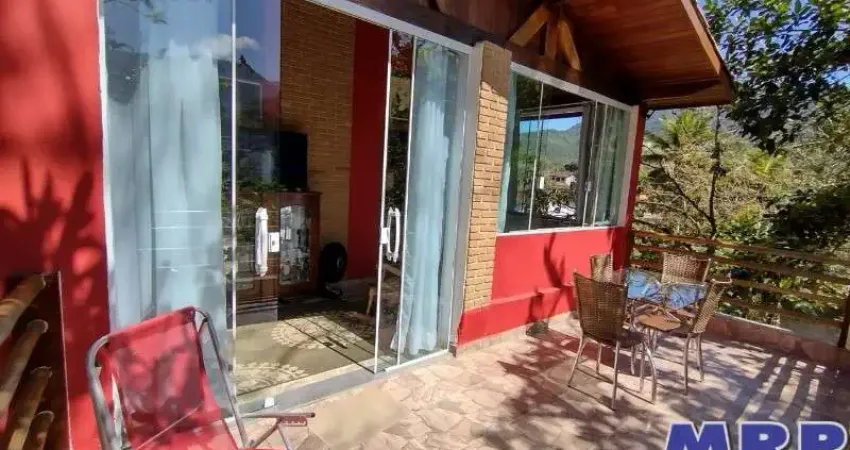 Casa em ubatuba, localizada no bairro do sertão da quina, com 2 dormitórios