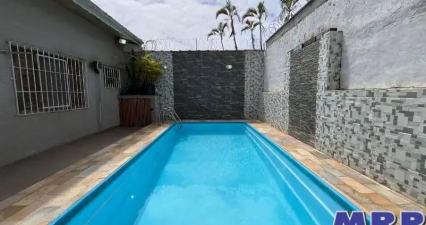 Casa com 3 dormitórios à venda na praia da maranduba. com piscina. aceita financiamento.