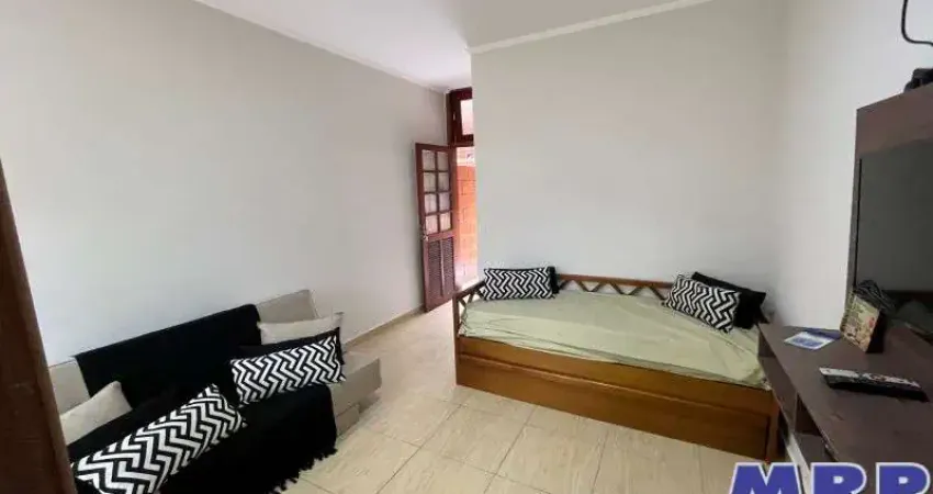 Apartamento em ubatuba. a 200 metros da praia do sapê. aceita financiamento. condomínio com piscina.