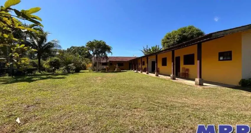 Área á venda em Maranduba, Ubatuba. Com 1.278m². Casa + terreno