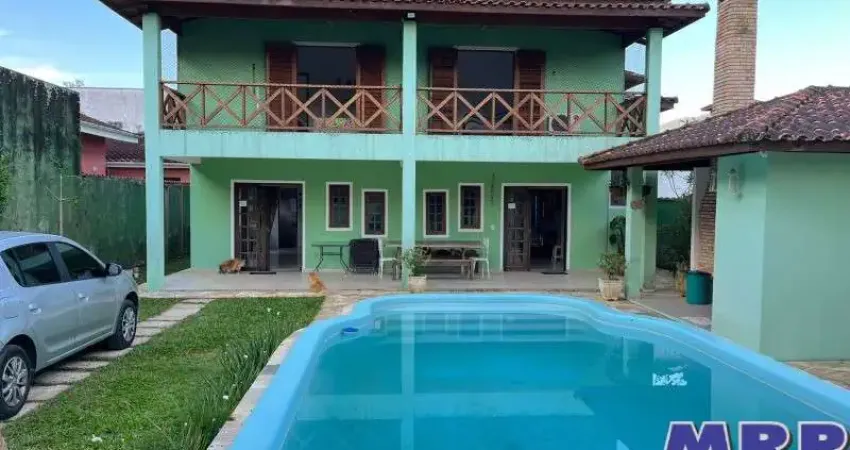 Casa à venda em ubatuba dentro de condomínio a 350 metros da praia da lagoinha !