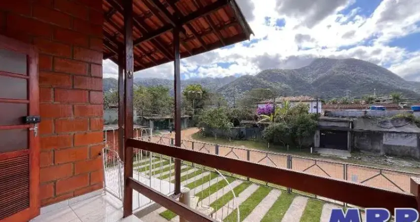 Apartamento em Ubatuba. A 200 metros da Praia do Sapê/Maranduba. Condomínio com lazer.
