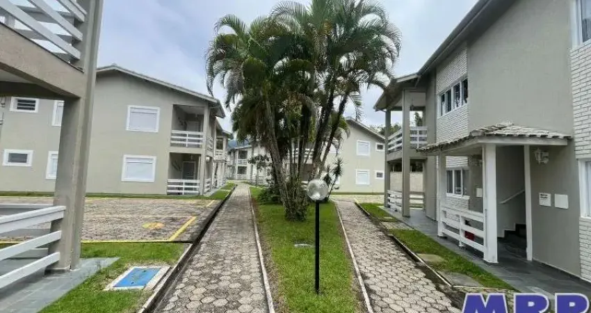 Apartamento á venda em ubatuba na praia da maranduba, apenas 300 mts da praia. 2 dormitórios.
