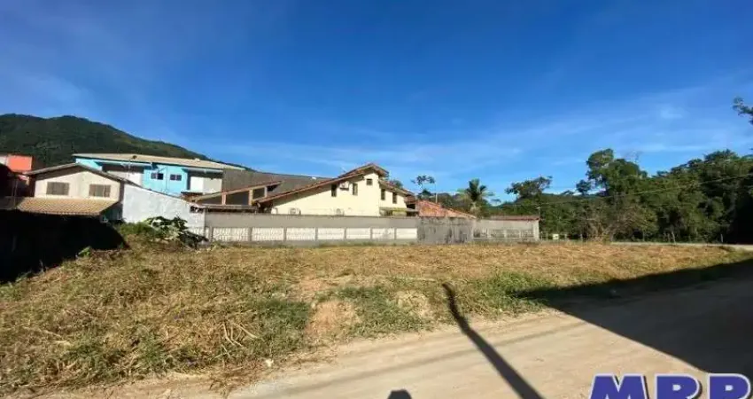 Lote com escritura, frente para rua asfaltada, perto de tudo, com escritura!