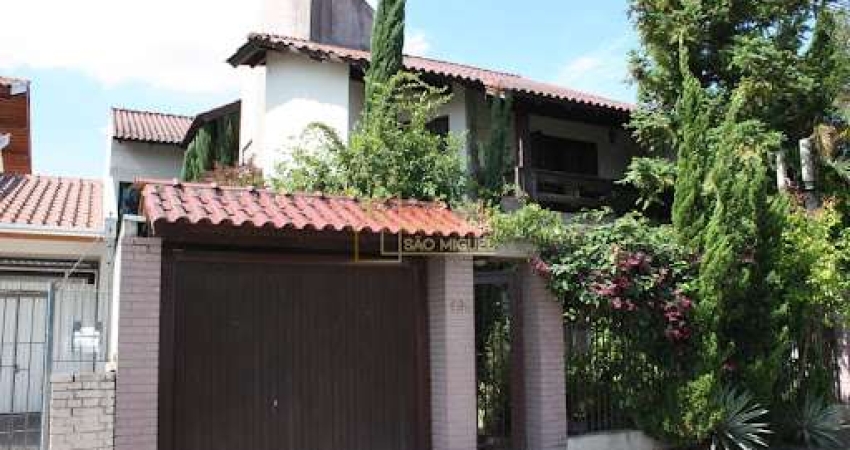 Casa com 4 quartos, 352m², à venda em Esteio, Centro