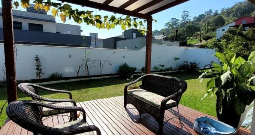 Casa com 2 dormitórios à venda, 165 m² por R$ 1.490.000,00 - Cachoeira do Bom Jesus - Florianópolis