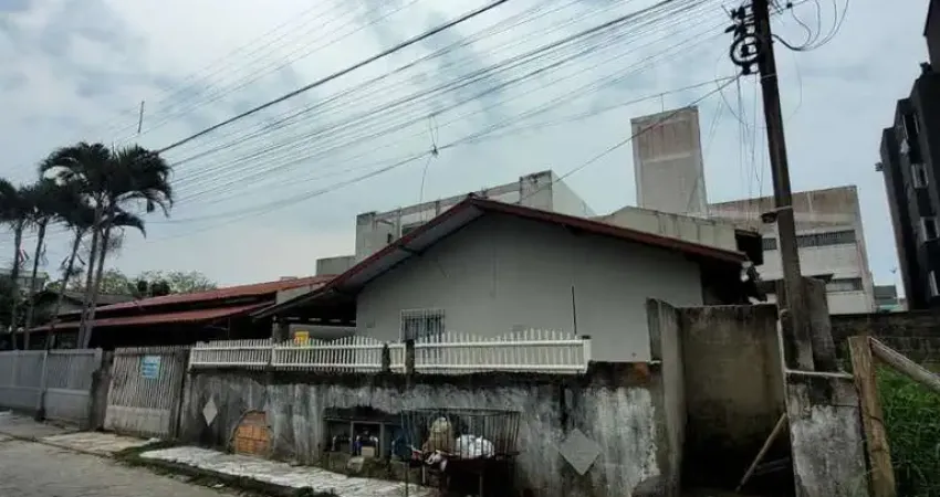 Terreno à venda, 331 m² por R$ 680.000,00 - Ingleses - Florianópolis/SC