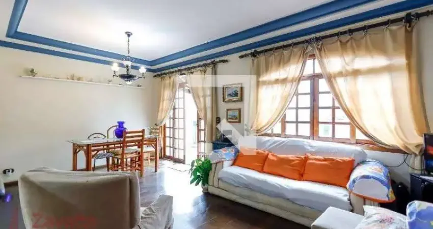 Casa à venda com 300m² no bairro do tucuruvi  3 quartos .