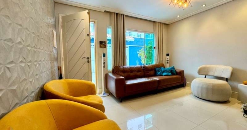 Casa à venda no bairro Tucuruvi! 2 quartos, 1 suíte, 3 salas, 3 banheiros, 4 vagas, 115 m².