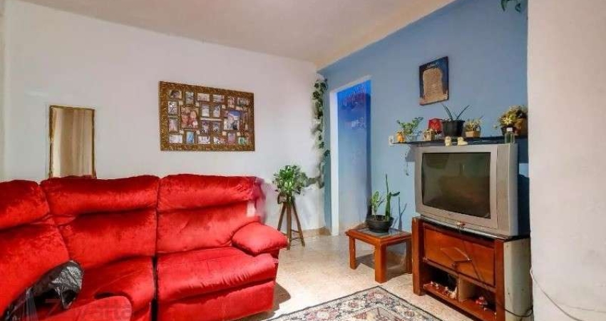 Imperdível: Casa à venda em SP na Vila Constança com 4 quartos, 1 suíte, 2 salas, 3 banheiros, 2 vagas e 149m² de área.