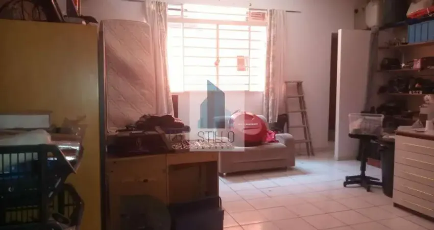 Sala comercial para alugar no tatuapé 50m² com banheiro e quintal.