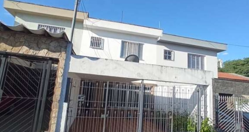 Sobrado para locação 3 dormitórios, sendo 1 suíte, 2 vagas.