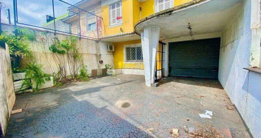 Casa à venda no Embaré em Santos